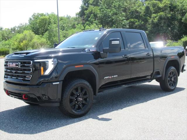 2025 GMC Sierra 2500HD 4WD Crew Cab Standard Bed AT4