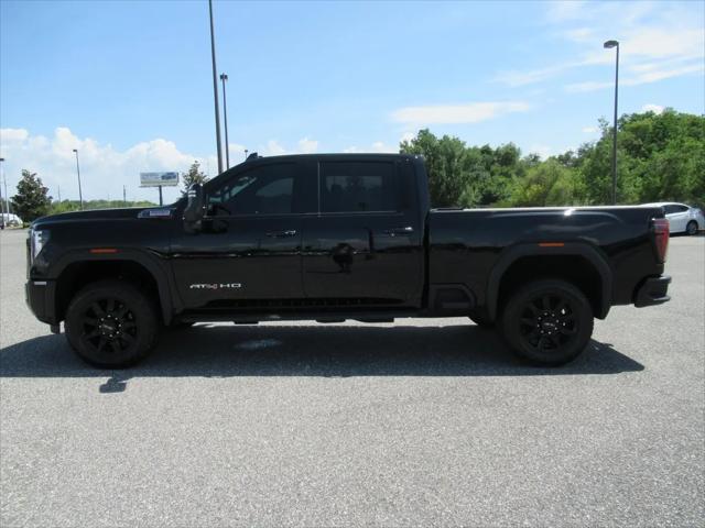 2025 GMC Sierra 2500HD 4WD Crew Cab Standard Bed AT4