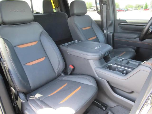 2025 GMC Sierra 2500HD 4WD Crew Cab Standard Bed AT4