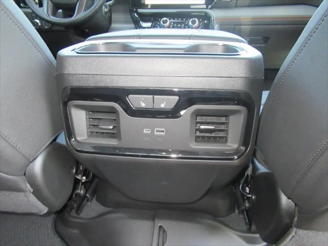 2025 GMC Sierra 2500HD 4WD Crew Cab Standard Bed AT4