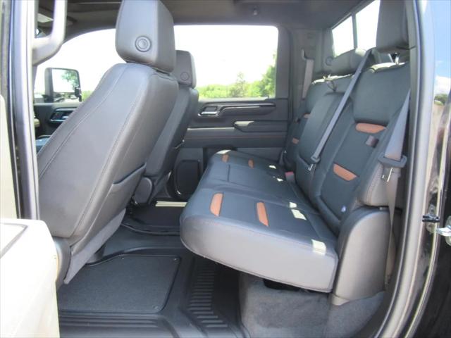 2025 GMC Sierra 2500HD 4WD Crew Cab Standard Bed AT4