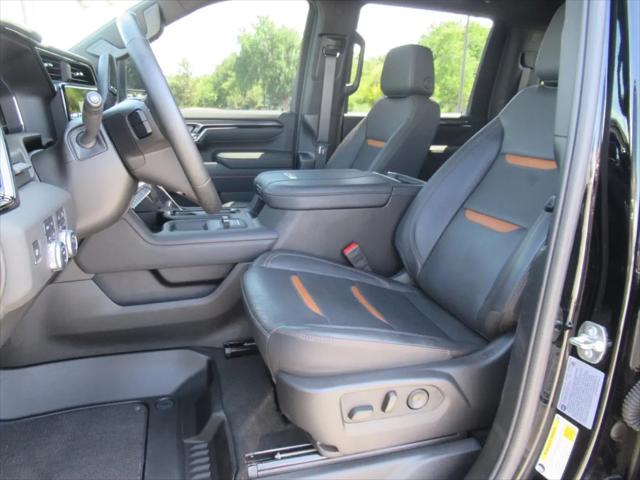 2025 GMC Sierra 2500HD 4WD Crew Cab Standard Bed AT4