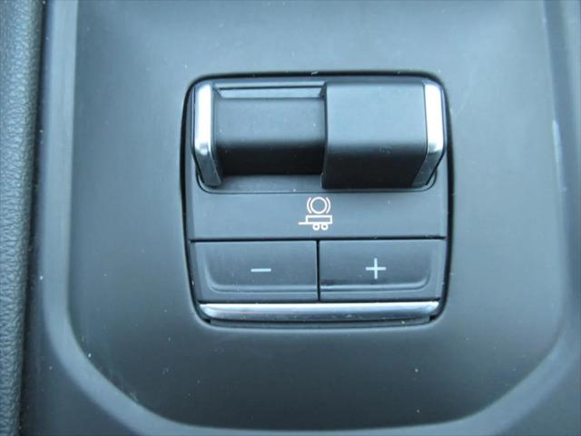 2025 GMC Sierra 2500HD 4WD Crew Cab Standard Bed AT4