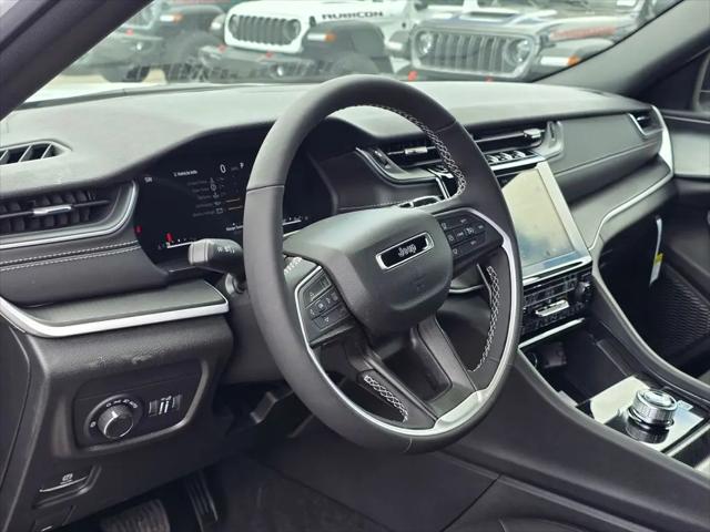2026 Jeep Grand Cherokee L Altitude 4x2