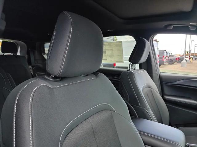 2026 Jeep Grand Cherokee L Altitude 4x2