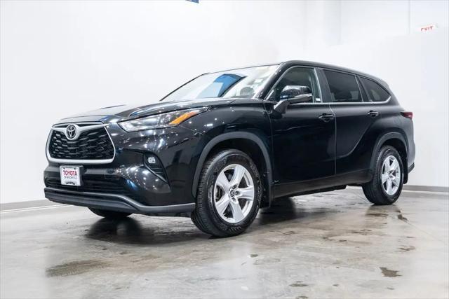 2024 Toyota Highlander LE