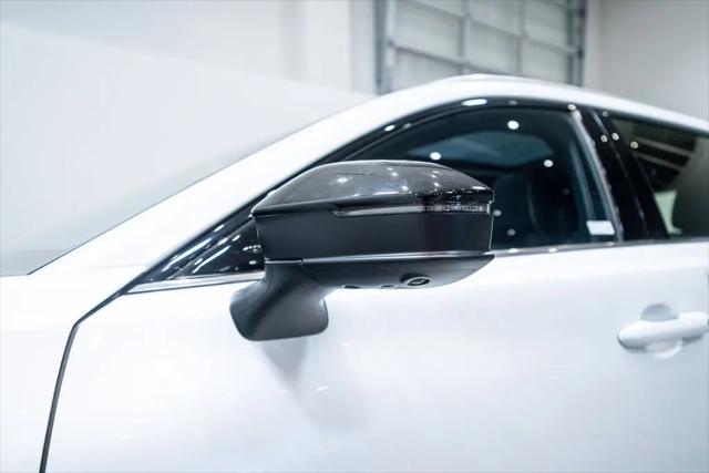 2025 Toyota Crown Signia Limited