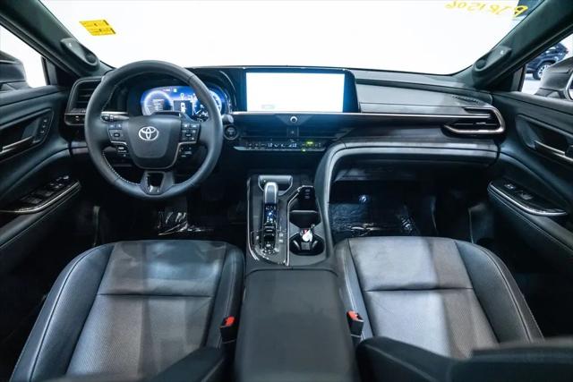 2025 Toyota Crown Signia Limited