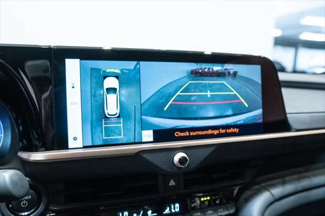 2025 Toyota Crown Signia Limited