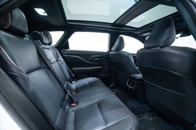2025 Toyota Crown Signia Limited