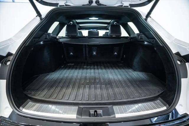2025 Toyota Crown Signia Limited