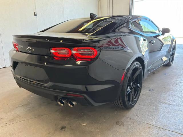 2022 Chevrolet Camaro RWD Coupe LT1