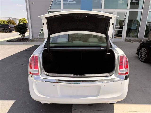 2011 Chrysler 300 C