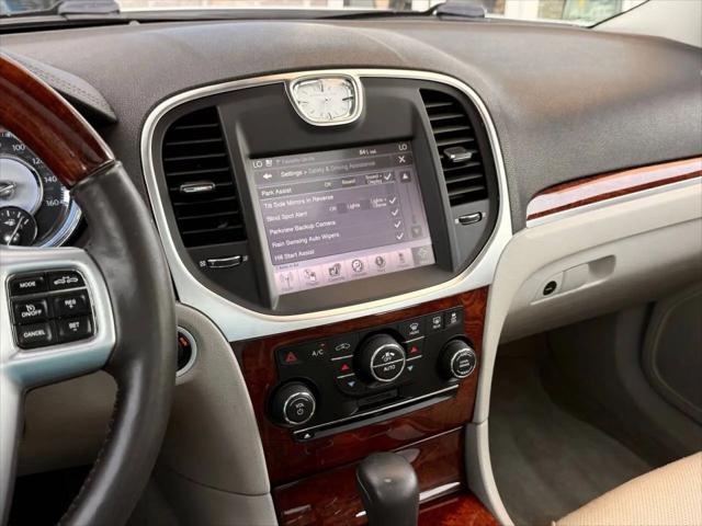 2011 Chrysler 300 C