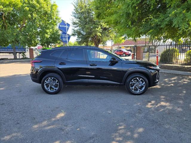 2025 Chevrolet Trax FWD LT