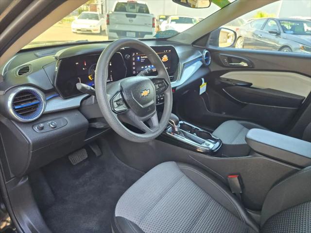 2025 Chevrolet Trax FWD LT