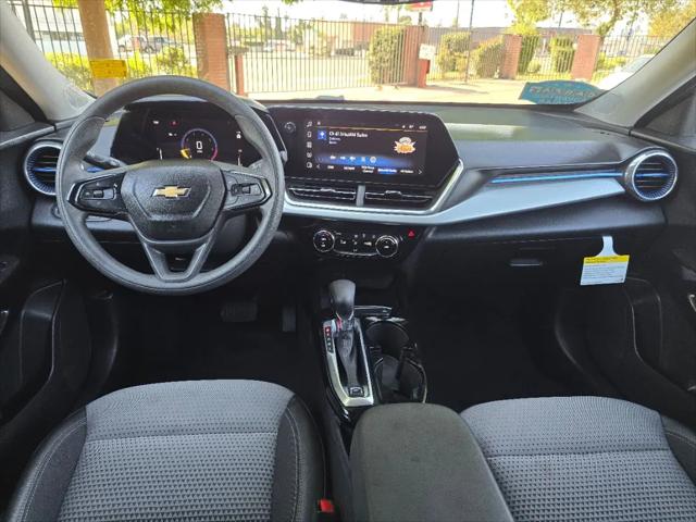 2025 Chevrolet Trax FWD LT