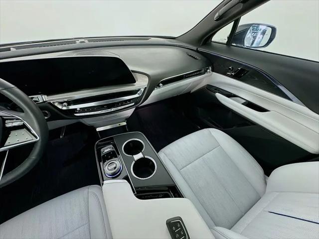 2024 Cadillac iQ Luxury w/1SC