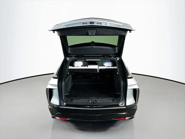 2024 Cadillac iQ Luxury w/1SC