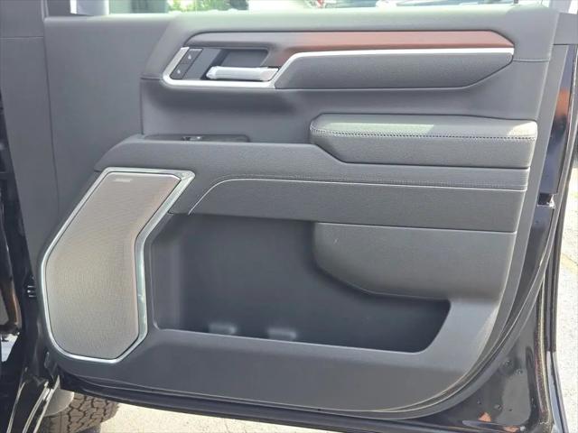 2026 GMC Sierra 2500HD Crew Cab, Standard Bed, Denali, 4WD
