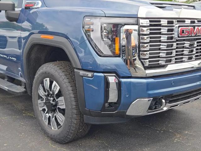 2026 GMC Sierra 2500HD Crew Cab, Standard Bed, Denali, 4WD