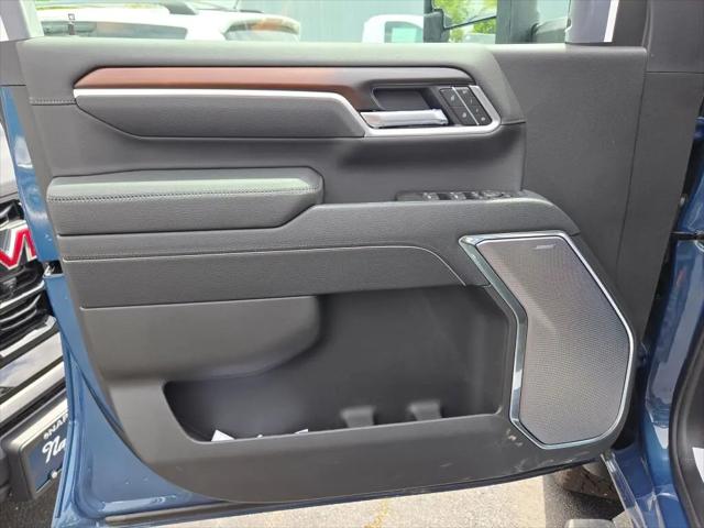 2026 GMC Sierra 2500HD Crew Cab, Standard Bed, Denali, 4WD