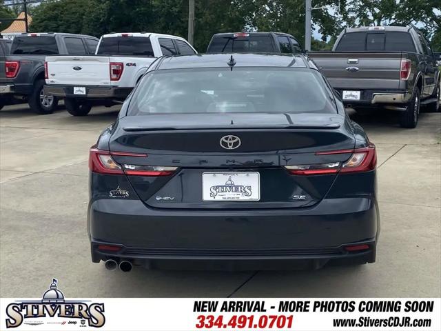 2025 Toyota Camry SE