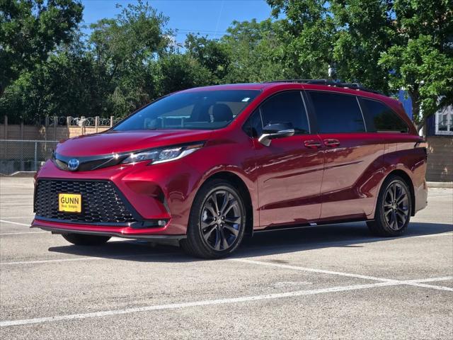 2025 Toyota Sienna XSE