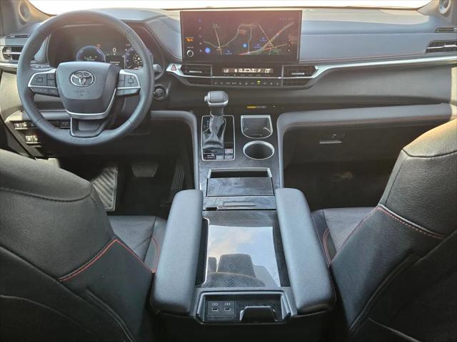 2025 Toyota Sienna XSE