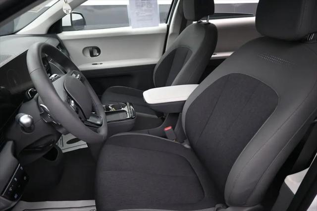 2025 Hyundai IONIQ 5 SE Standard Range