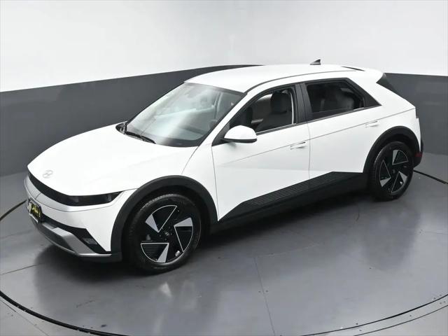 2025 Hyundai IONIQ 5 SE Standard Range