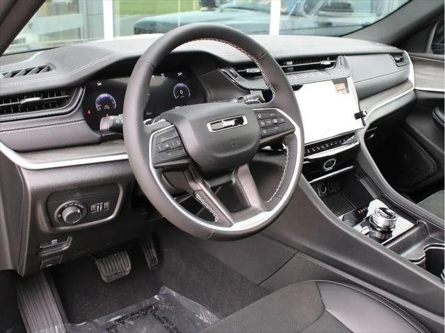 2026 Jeep Grand Cherokee L Altitude 4x4