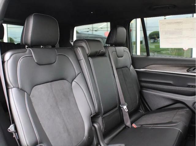 2026 Jeep Grand Cherokee L Altitude 4x4