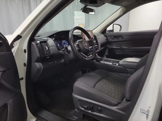 2025 Nissan Pathfinder SV 4WD