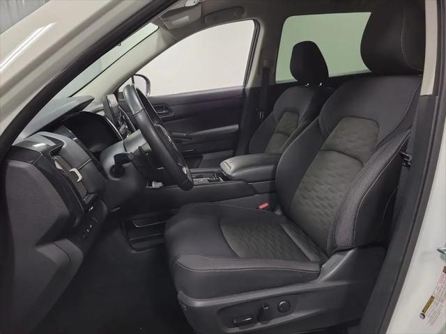 2025 Nissan Pathfinder SV 4WD