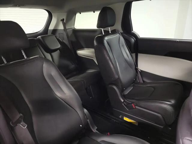 2022 Kia Carnival MPV EX
