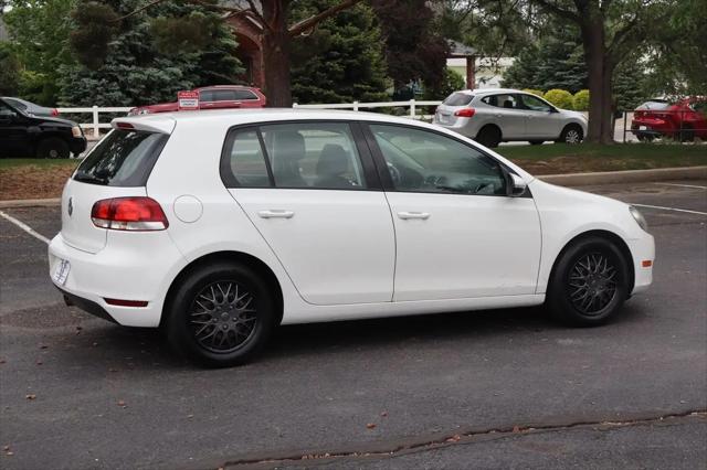 2013 Volkswagen Golf 2.5L 4-Door