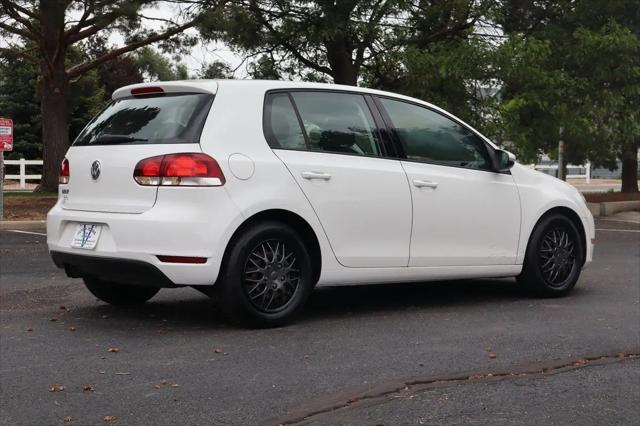 2013 Volkswagen Golf 2.5L 4-Door