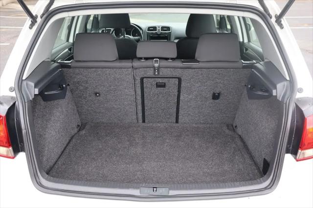 2013 Volkswagen Golf 2.5L 4-Door