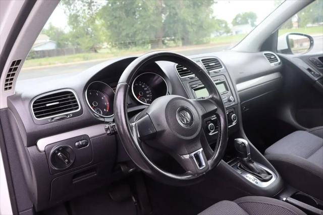 2013 Volkswagen Golf 2.5L 4-Door