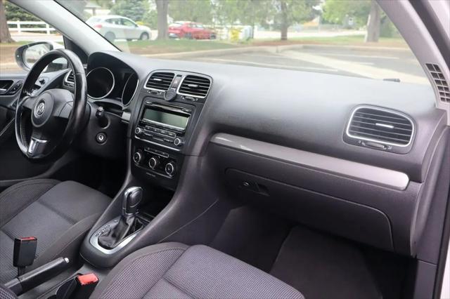 2013 Volkswagen Golf 2.5L 4-Door
