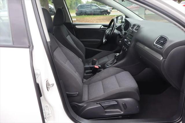 2013 Volkswagen Golf 2.5L 4-Door