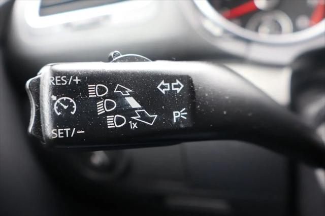 2013 Volkswagen Golf 2.5L 4-Door