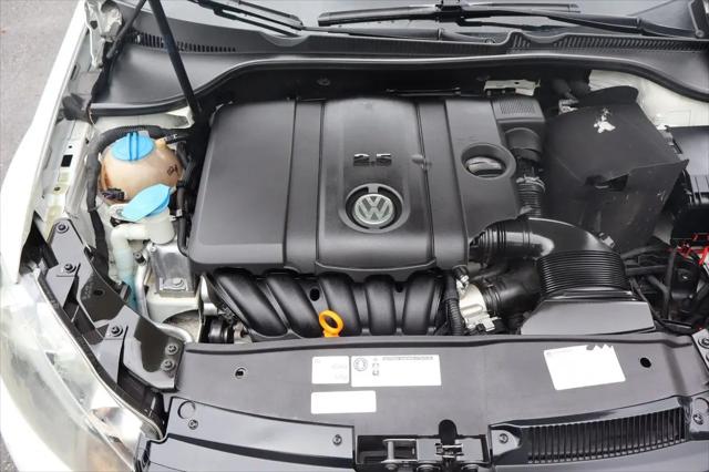 2013 Volkswagen Golf 2.5L 4-Door