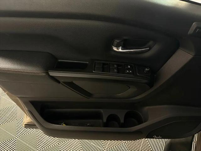 2024 Nissan Titan Crew Cab PRO-4X 4x4