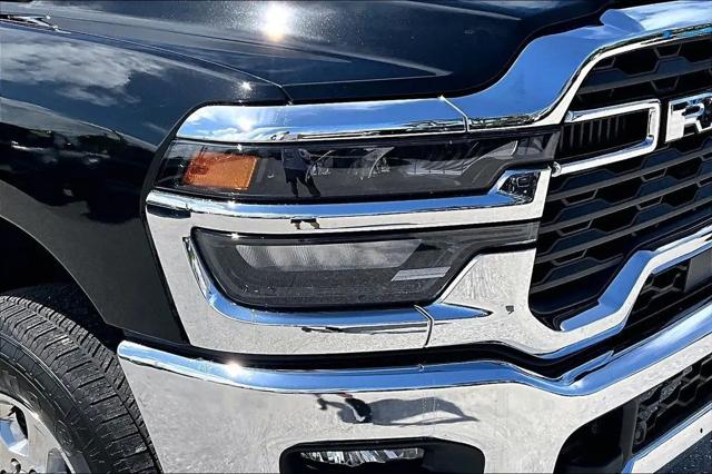 2026 Ram 2500 Big Horn Crew Cab 4x4 64 Box