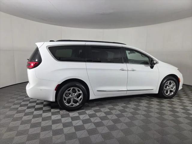 2023 Chrysler Pacifica Limited AWD