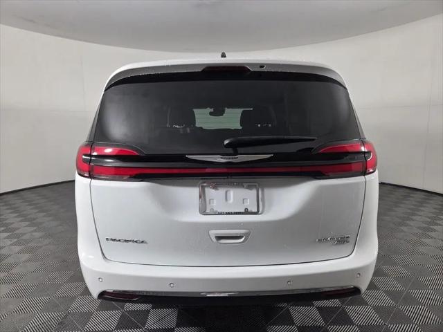 2023 Chrysler Pacifica Limited AWD