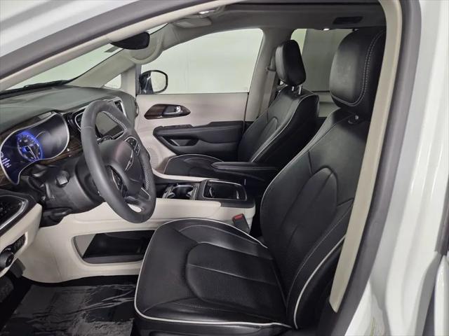 2023 Chrysler Pacifica Limited AWD