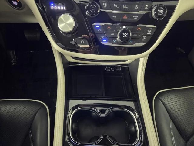 2023 Chrysler Pacifica Limited AWD